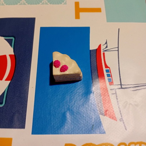 Vintage collectible eraser used, cake piece 80s-90s