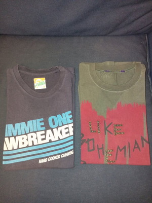 T-shirts used, size medium, set of 2 pieces