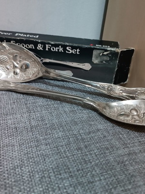 Salad serving set like new