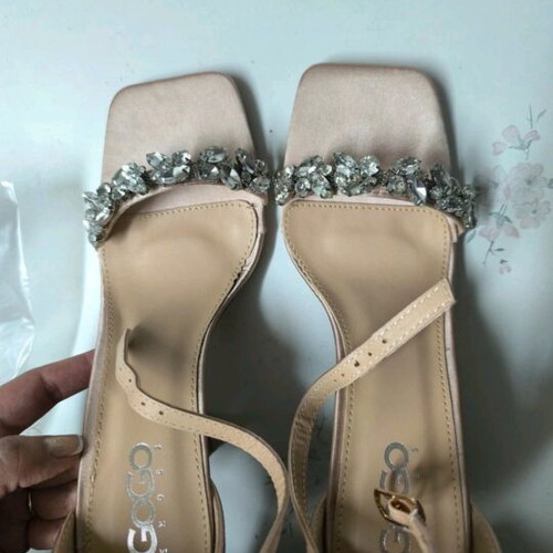 GoGo Shoes satin beige sandals new, size 38