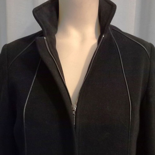 Women's coat like new, black, size Small, wool with leather details