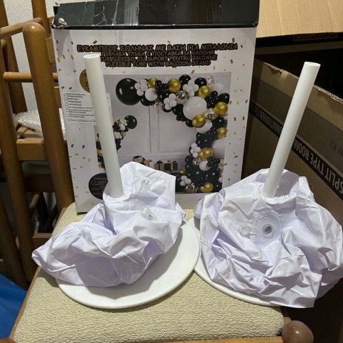 Balloon stands with flexible tubes used