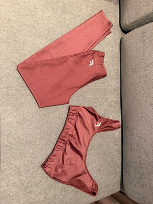 Begatti sports set like new, size Small, pink