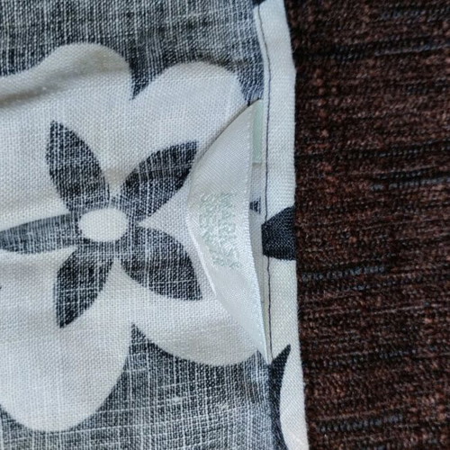 Marks & Spencer sleeveless blouse new, floral, size M