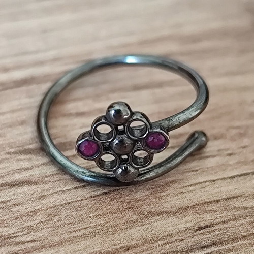 Silver 925 ring with garnet stone new, adjustable