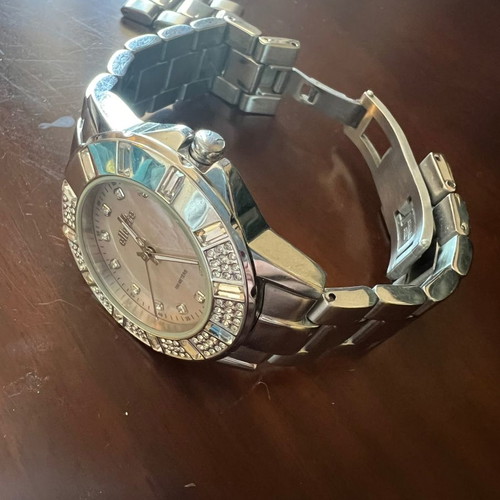 Ellesse women's watch used with stones and stainless steel bracelet