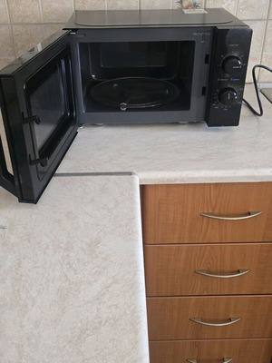 Toshiba MW2-MM20P(BK) Microwave Oven like new, 800W