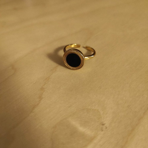 Elinart ring black new, round brass adjustable size