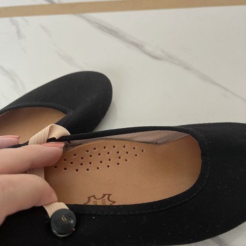 Ballerina shoes for girls size 19 like new, with small heel