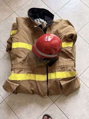 Janesville fireproof suit large and Dräger HPS 4500 helmet