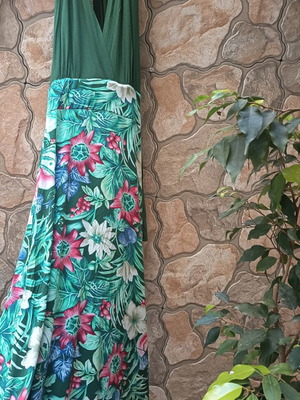 Dress one size like new, colorful with elastic and back zipper