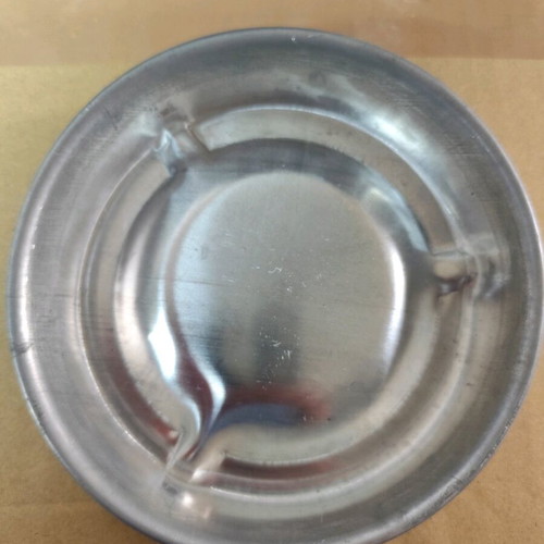 Metal ashtrays unused, pack of 72, shallow