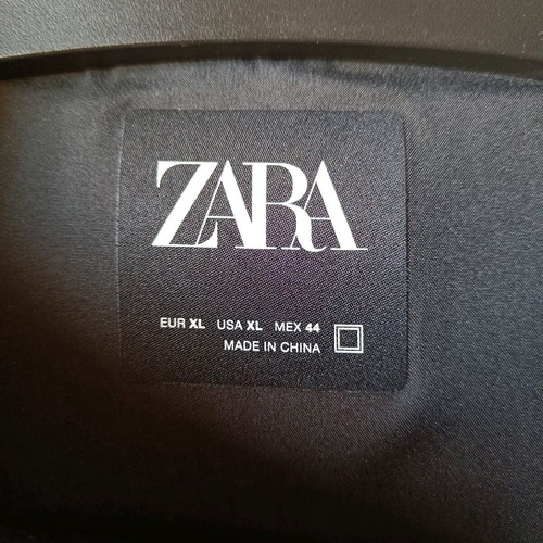 Zara vest with hood new, size XL