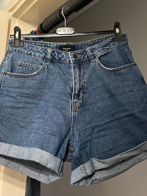 Denim shorts Medium like new, dark blue