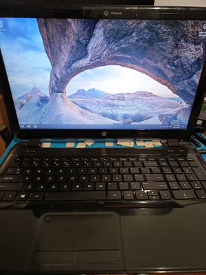HP Pavilion Sleekbook 15 laptop used, Pentium 987 1.5 GHz, 2GB RAM, 120GB HDD, Windows 10