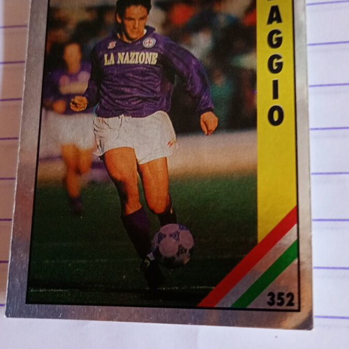 Roberto Baggio sticker like new from il grande calcio 91 vallardi series