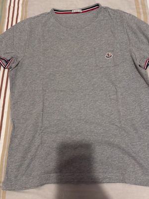 Moncler T shirt gray like new, barely worn