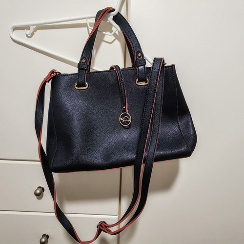 Carpisa shoulder bag like new