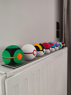 Pokemon Poke Ball set of 8 new