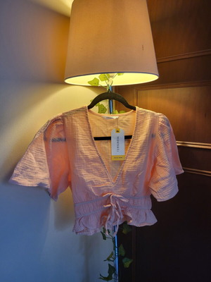 Terranova peach short sleeve crop top S muslin