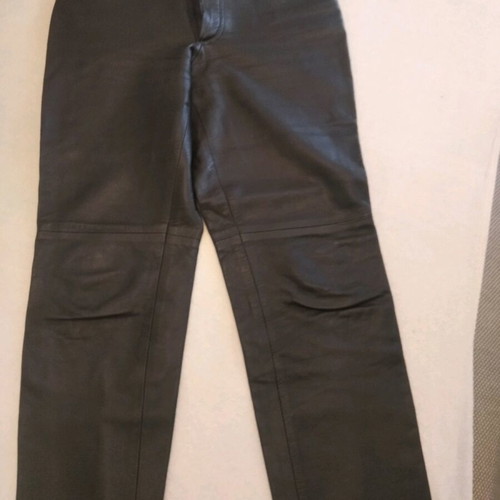 Leather women's pants like new, size medium