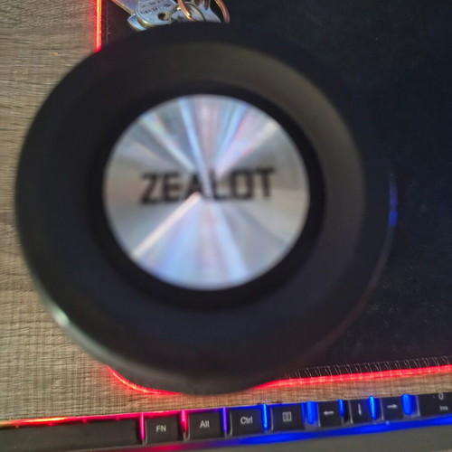 Zealot portable Bluetooth speaker, black