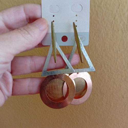 Trichroma hanging earrings new