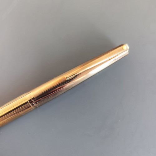 Sheaffer Stylist 777 Vintage Fountain Pen 14K Gold Nib like new with case