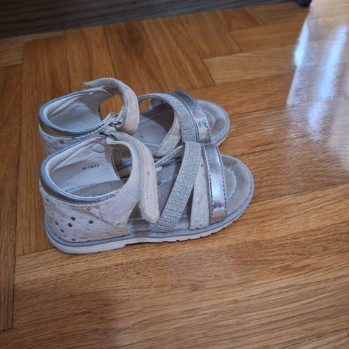 Children's white sandals size 24 used, lightly worn