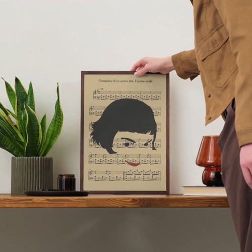 Amélie A4 Poster with NFC Spotify Tag and Frame