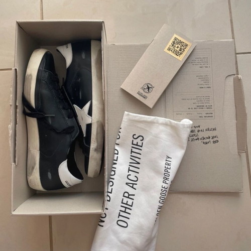 Golden Goose Classic Super Star shoes like new, size 37, black-white