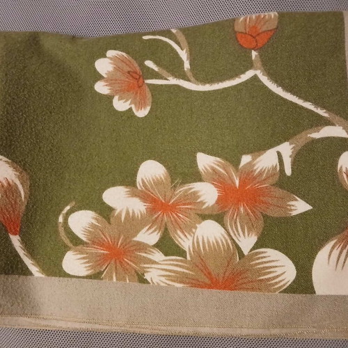 Pashmina like new with wool and floral pattern