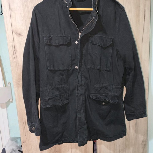 Jean jacket black Large used with pockets and zipper