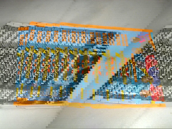 PANINI / 30x FIFA 365 ADRENALYN XL UPDATE EDITION 2022!!!