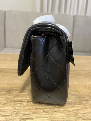 Quilted shoulder bag like new, black