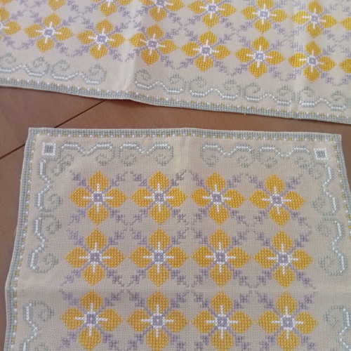 Handmade embroidered table linens set