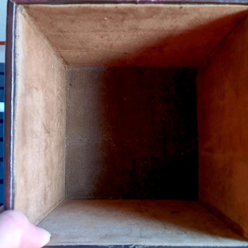 Storage box