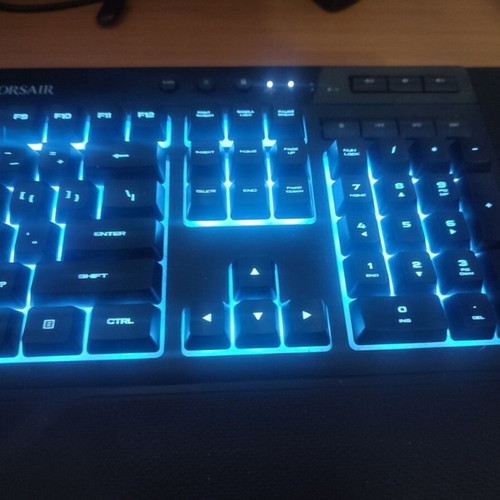 Corsair K57 RGB Wireless Keyboard like new