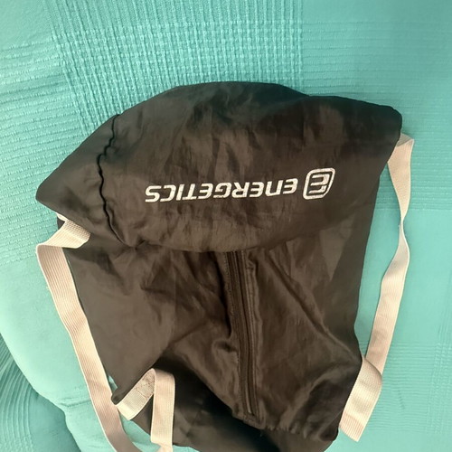 Energetics Gym Bag shoulder type, like new, black