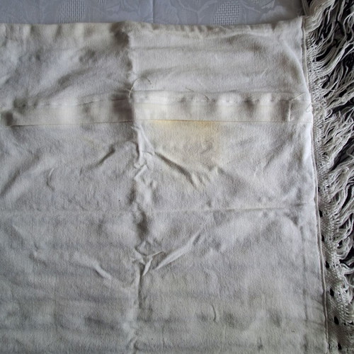 Sinsay decorative pillow cover like new, black and white with fringes
