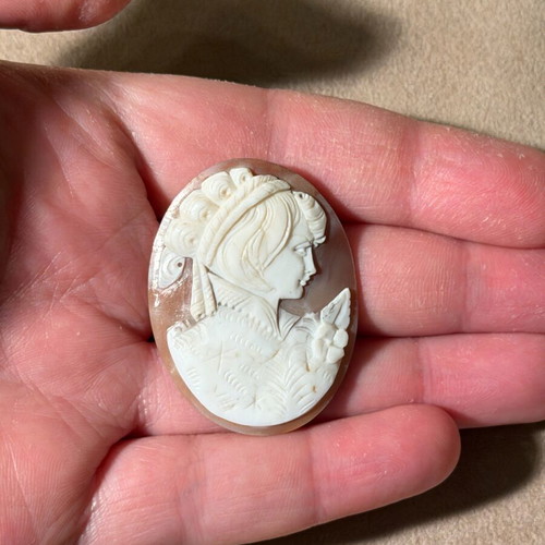 Cameo old genuine large like new with very beautiful craftsmanship