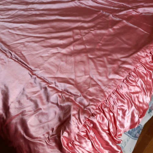 Satin couvre lit used, width 1.63 m length 2.24 m