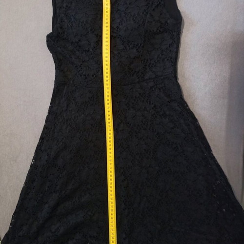 Black dress like new, one size with lace and open back