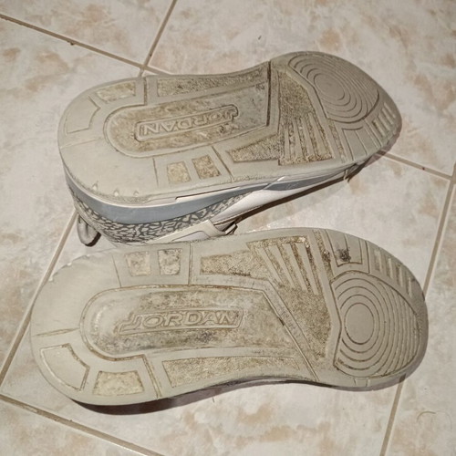 Jordan sneakers size 45.5 like new, white