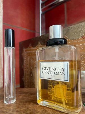 Givenchy Gentleman Decant 10 ml like new, authentic transferred fragrance