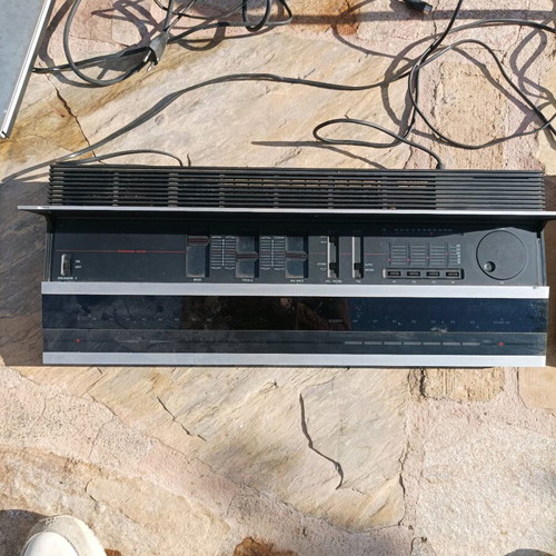 Bang&Olufsen sound system like new with speakers, turntable, radio, amplifier and cassette
