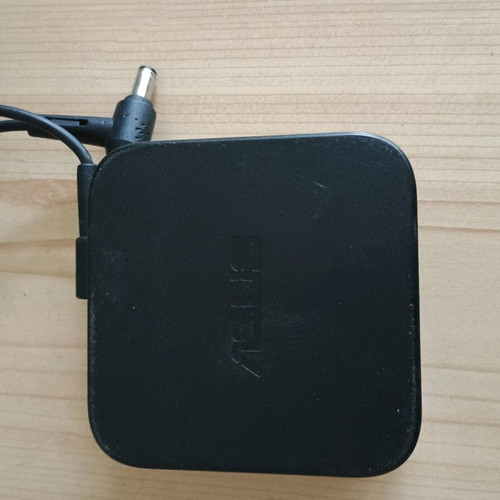 Keyboard and charger for Asus X550L laptop like new