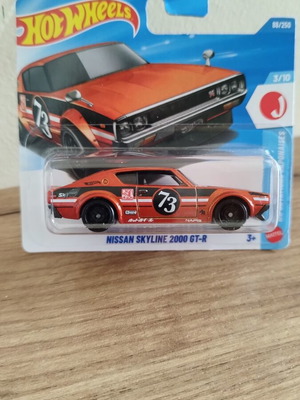 Hot Wheels Nissan Skyline 2000 GT-R car