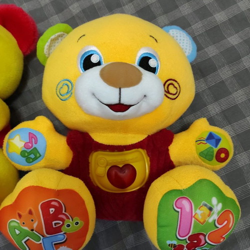 Stuffed bears in excellent condition, pack of 8