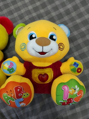 Stuffed bears in excellent condition, pack of 8